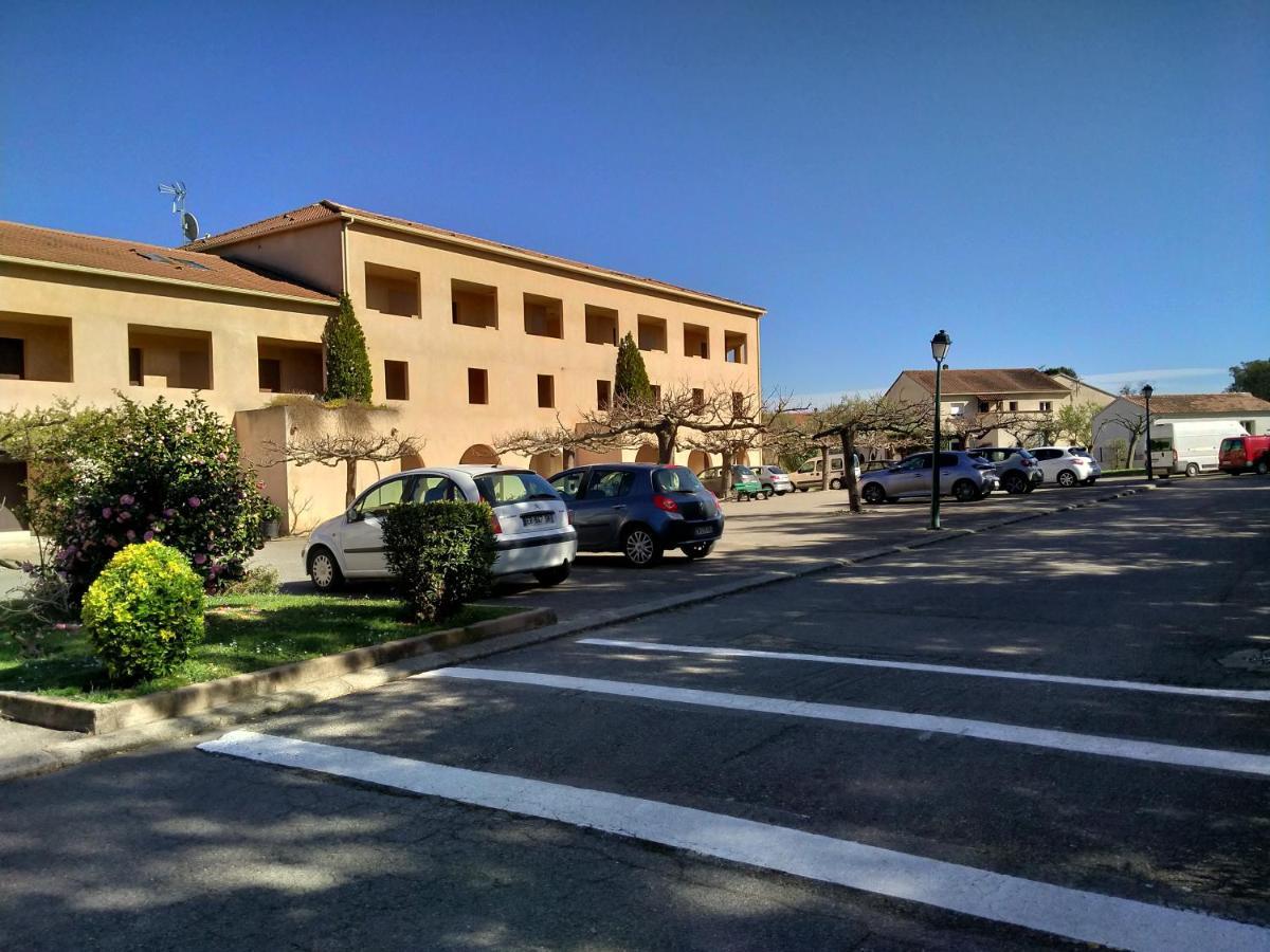 studio à 100m de la plage et de la piscine réservation du samedi au samedi Cervione Exterior foto