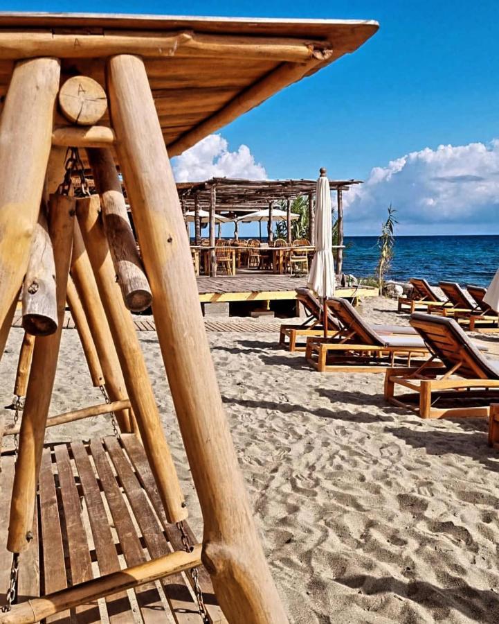 studio à 100m de la plage et de la piscine réservation du samedi au samedi Cervione Exterior foto